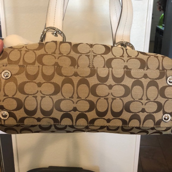 Coach signature tan and white purse - Picture 8 of 8